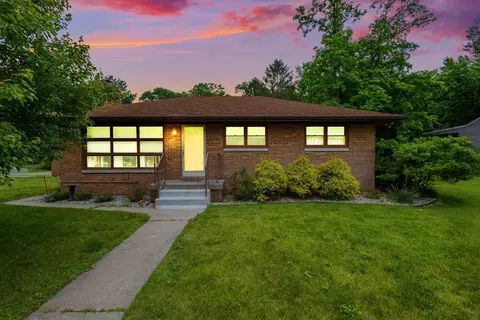 1 Locust Pl, Portage, IN 46368