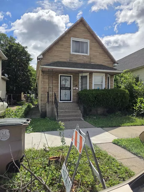 5021 Olcott Ave, East Chicago, IN 46312