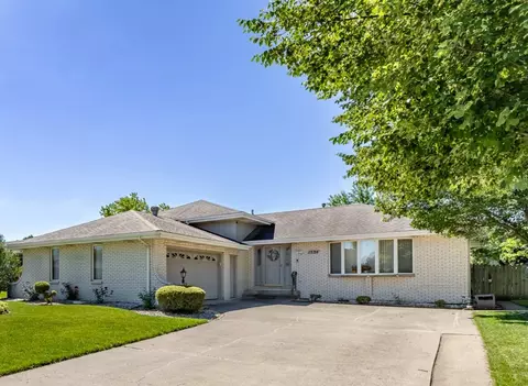 1534 Poplar Ln, Munster, IN 46321