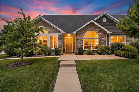 5260 E 109th Pl, Crown Point, IN 46307