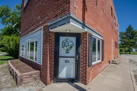 401 Fourth St, Wheeler, IN 46393