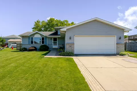 183 W 128th Ave, Crown Point, IN 46307