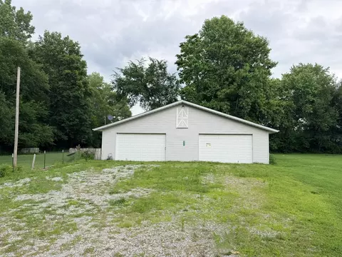 23721 Tyler St, Shelby, IN 46377 photo 1