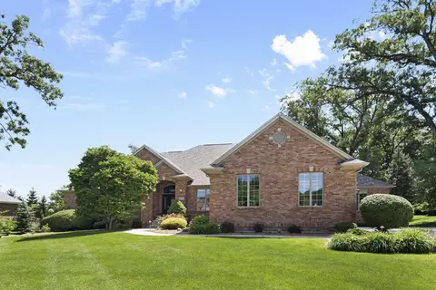 9771 Rambling Rose Ln, Saint John, IN 46373