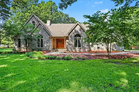 3866 N 700, La Porte, IN 46350
