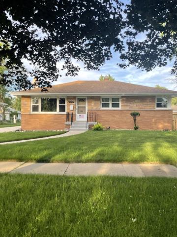9039 Idlewild Dr, Highland, IN 46322