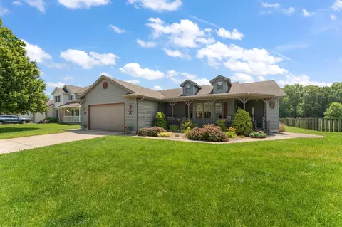 3451 Fairway Dr, Chesterton, IN 46304