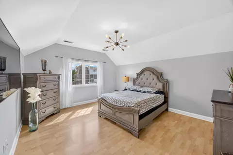 Bedroom - 1600 Center St, Whiting, IN 46394 photo 3 of 4
