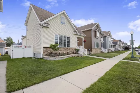Exterior - 1600 Center St, Whiting, IN 46394 photo 5 of 6