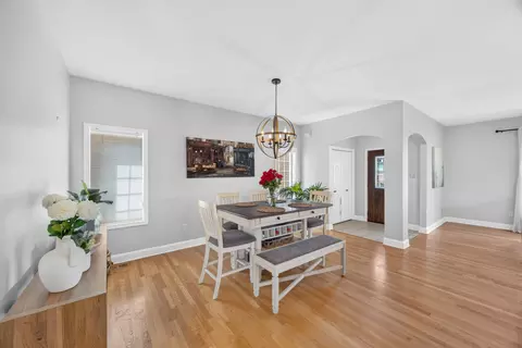 Dining - 1600 Center St, Whiting, IN 46394 photo 1 of 1