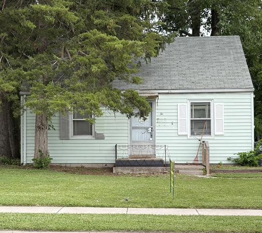 10 W 37th Ave, Hobart, IN 46342