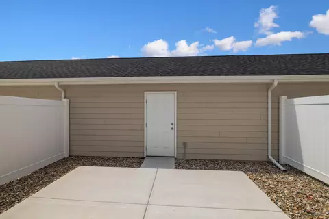 Exterior - 1609 Parkside Ln #E, Dyer, IN 46311 photo 2 of 3