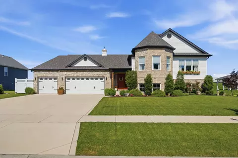 8202 Marshall St, Merrillville, IN 46410