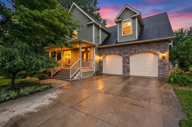 1704 Eisenhower Ave, Valparaiso, IN 46383