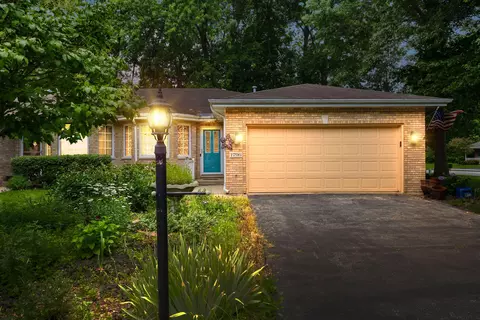 1796 Texas St, Chesterton, IN 46304