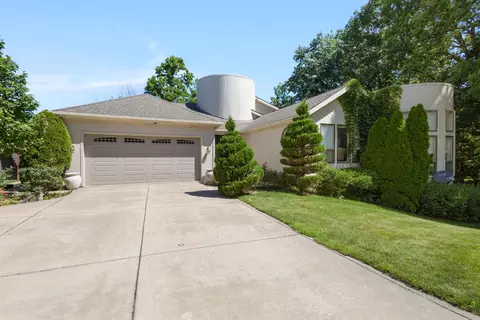 199 Amhurst Pl, Valparaiso, IN 46385