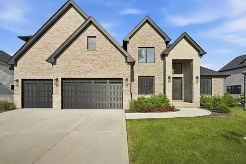 Exterior - 9533 Tall Grass Trl, Saint John, IN 46373 photo 2 of 4