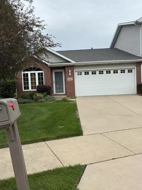 3901 Juniper Trl, Highland, IN 46322