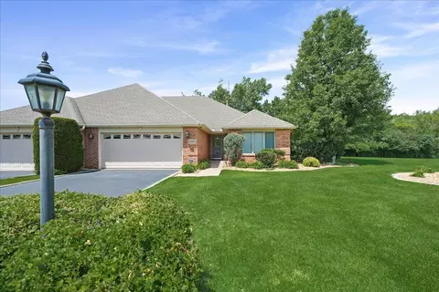 10902 W 82nd Ct, Saint John, IN 46373
