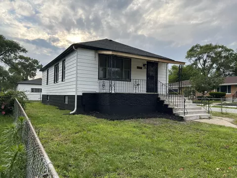2402 Polk St, Gary, IN 46407
