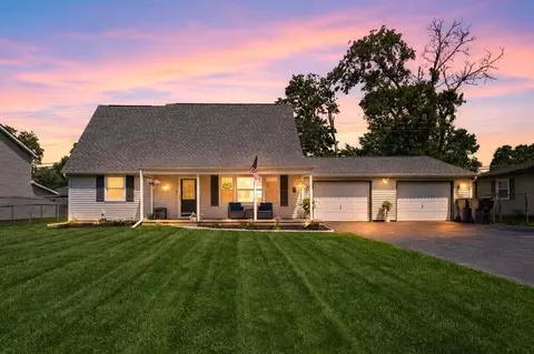 715 Mccool Rd, Valparaiso, IN 46385