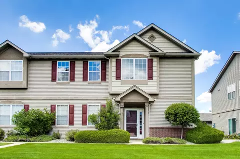 1234 Primrose Ln #2R, Schererville, IN 46375