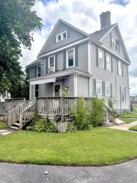 204 S Washington St, La Crosse, IN 46348