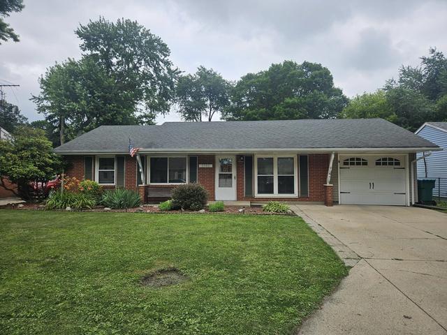 1703 Maple Garden Dr, La Porte, IN 46350