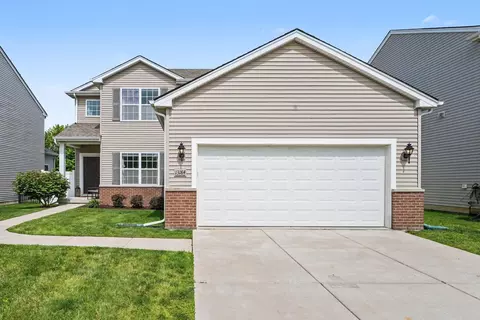13184 Roosevelt Pl, Crown Point, IN 46307