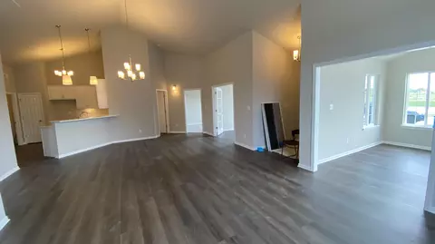 Living - 5602 Fountain Cir, Crown Point, IN 46307 photo 1 of 7