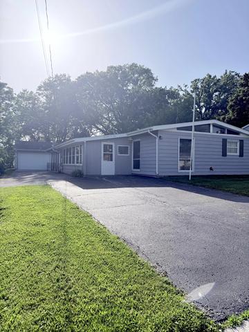 1401 Fairlane Dr, Valparaiso, IN 46383