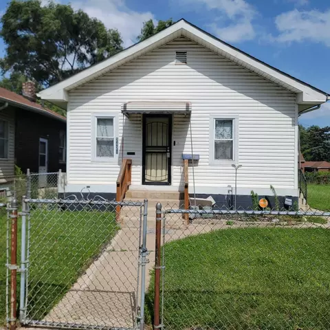 2421 Monroe St, Gary, IN 46407