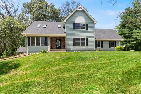 9710 W Rustic Dr, De Motte, IN 46310