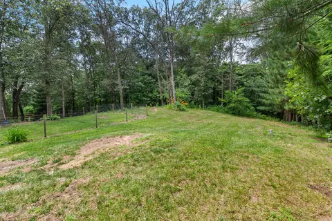 Exterior - 9710 W Rustic Dr, De Motte, IN 46310 photo 7 of 8