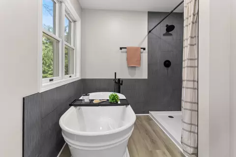Bath - 9710 W Rustic Dr, De Motte, IN 46310 photo 3 of 6