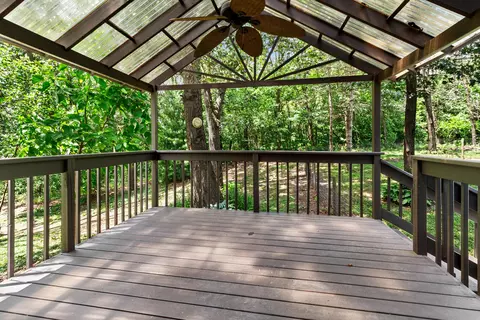 Exterior - 9710 W Rustic Dr, De Motte, IN 46310 photo 2 of 8