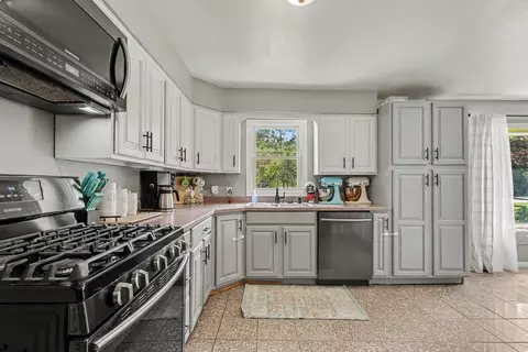 1906 Elm St, Griffith, IN 46319 photo 8