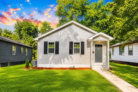 772 Hovey St, Gary, IN 46406