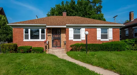 1409 Roosevelt St, Gary, IN 46404 photo 1