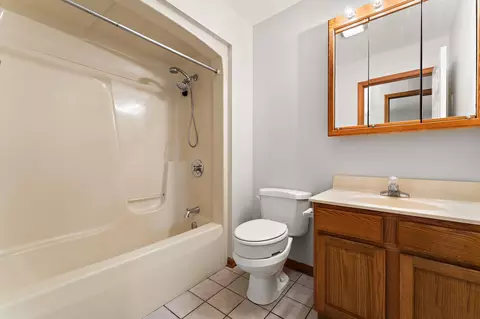 Bath - 9082 Estates Dr, De Motte, IN 46310 photo 2 of 2
