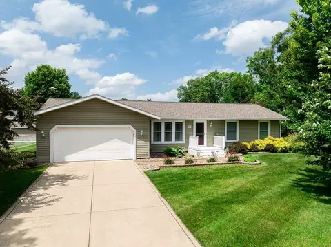 317 E Ben St, New Carlisle, IN 46552