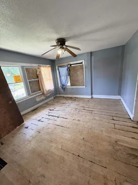 841 Georgia St, Gary, IN 46402 photo 5