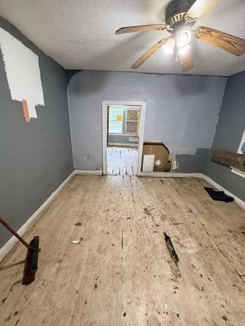 841 Georgia St, Gary, IN 46402 photo 7