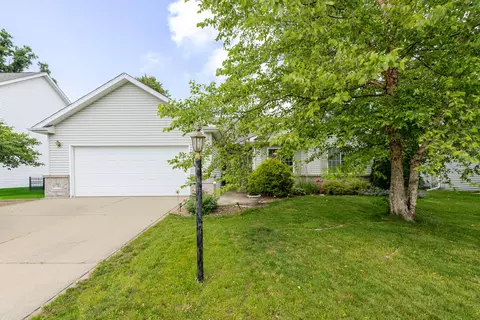 3521 Nell Dr, Valparaiso, IN 46383