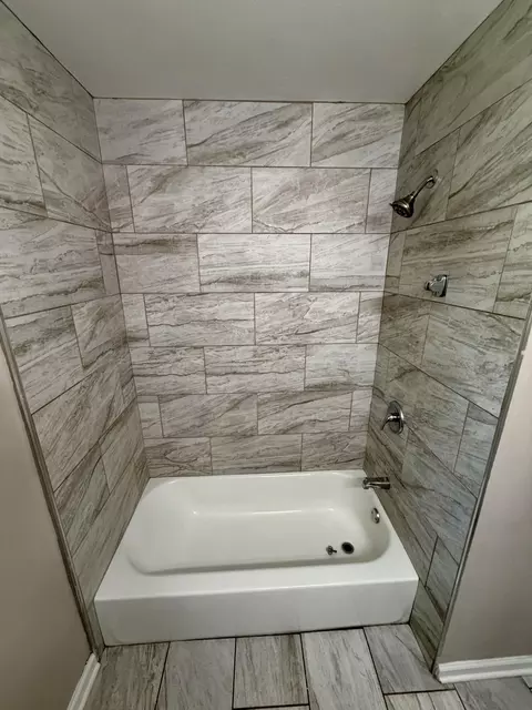 Bath - 4841 Kentucky St, Gary, IN 46409 photo 2 of 3