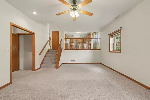 910 Doe Path Ln, Crown Point, IN 46307 photo 12