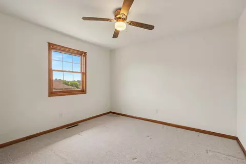 910 Doe Path Ln, Crown Point, IN 46307 photo 17