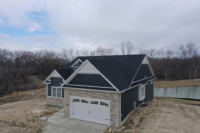 12667 Creekside Dr, Cedar Lake, IN 46303