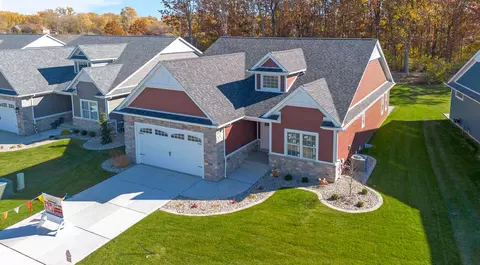 12707 Creekside Dr, Cedar Lake, IN 46303