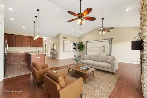 Living - 9354 W 107th Pl, Saint John, IN 46373 photo 1 of 5